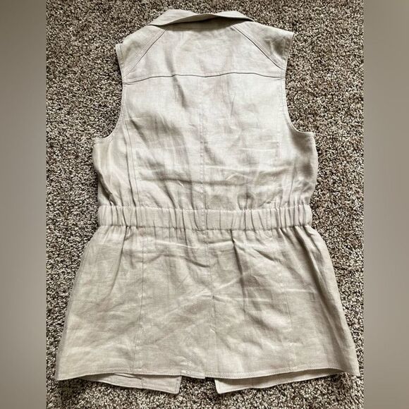 The Limited Khakhi Vest XS V Neck Elastic Waist ButtonPockets Sleeveless NWOT - Picture 2 of 11